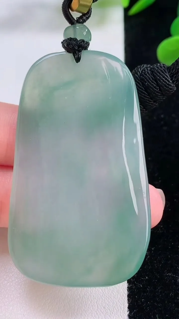 天然A货翡翠悟道吊坠，尺寸57-33.5-4.7，重量:28.95g
11月25日