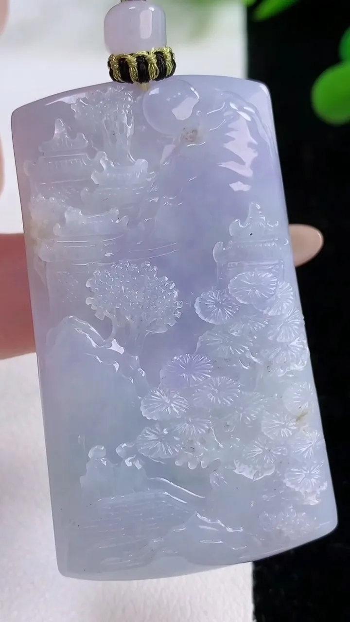 天然A货翡翠紫罗兰山水牌吊坠，尺寸53-31.2-8.2，重量:40.18g
11月25日