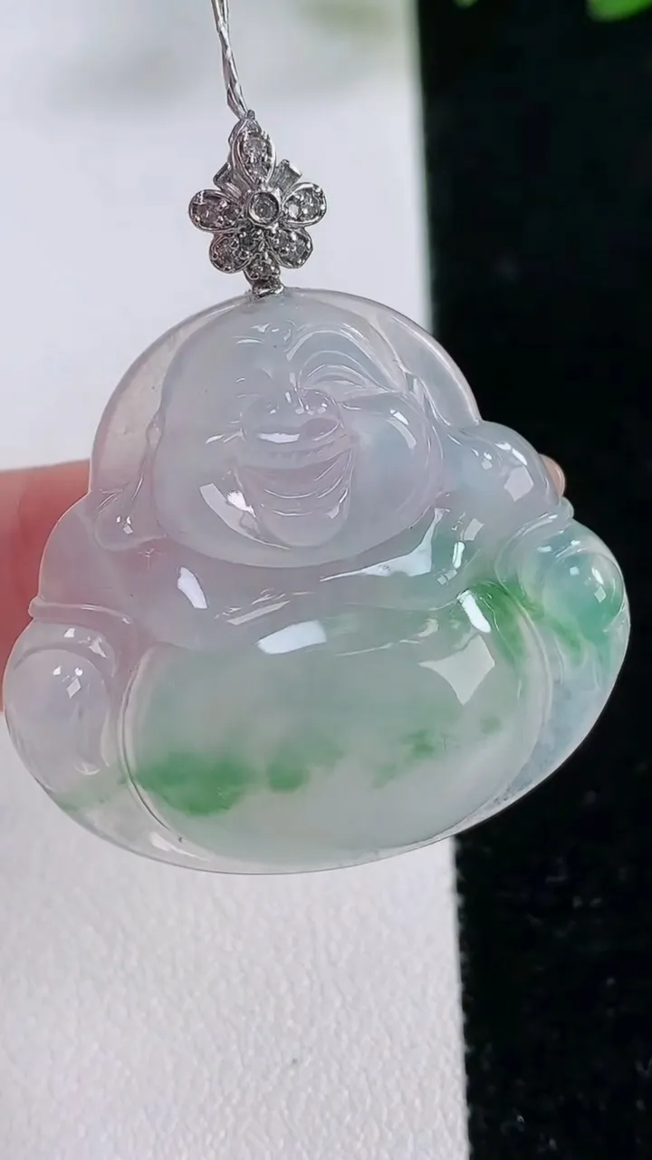 天然A货翡翠佛公吊坠，尺寸31.6-34-5.9，重量:10.30g
11月26日