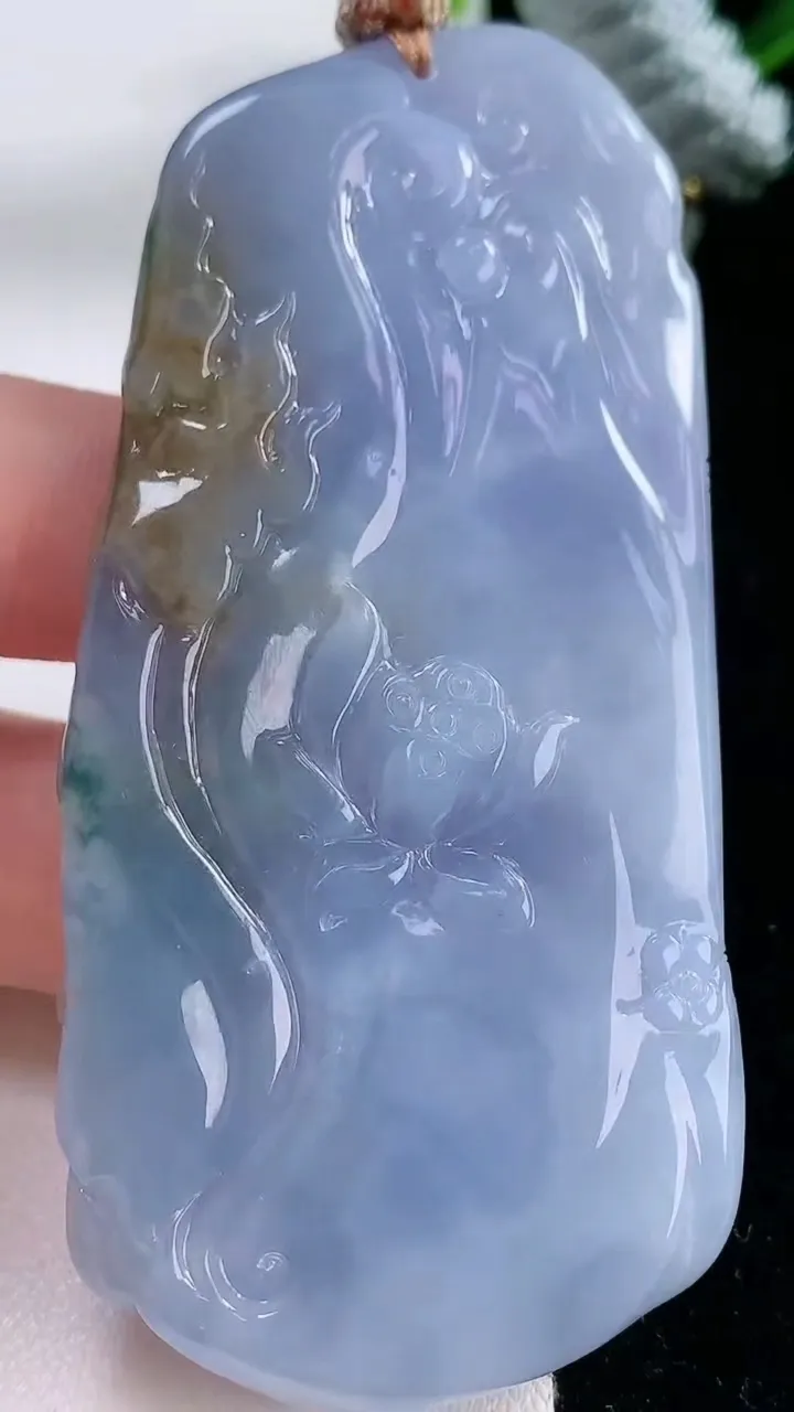 天然A货翡翠紫罗兰文殊菩萨吊坠，尺寸73.6-35.8-9.4，重量:65.65g
11月26日