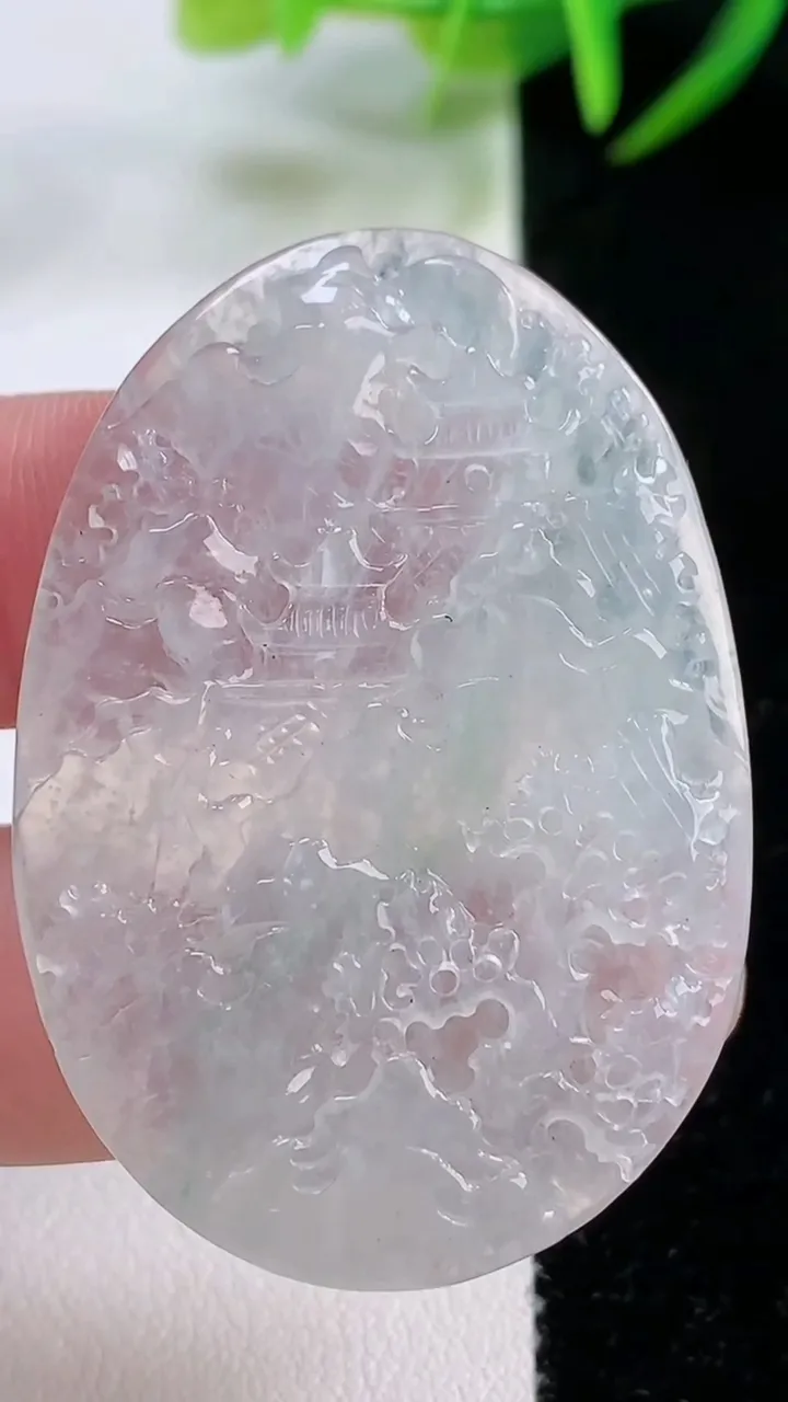 天然A货翡翠山水牌吊坠，尺寸46-32.3-5.2，重量:17.30g
11月26日