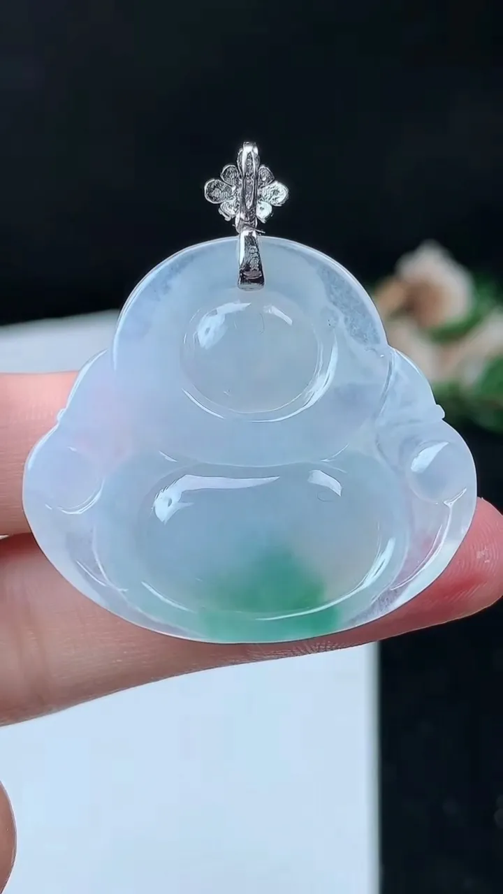 天然A货翡翠佛公吊坠，尺寸32-35.6-6.3，重量:11.00g
11月26日