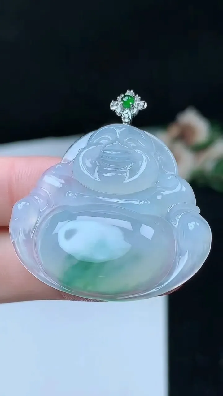 天然A货翡翠佛公吊坠，尺寸32-35.6-6.3，重量:11.00g
11月26日