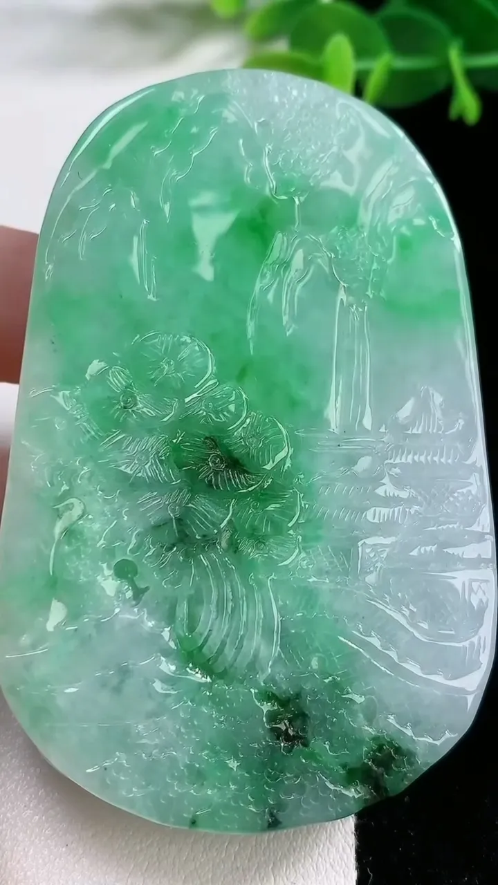 天然A货翡翠山水牌吊坠，尺寸71-46-16，重:94.11g
11月26日