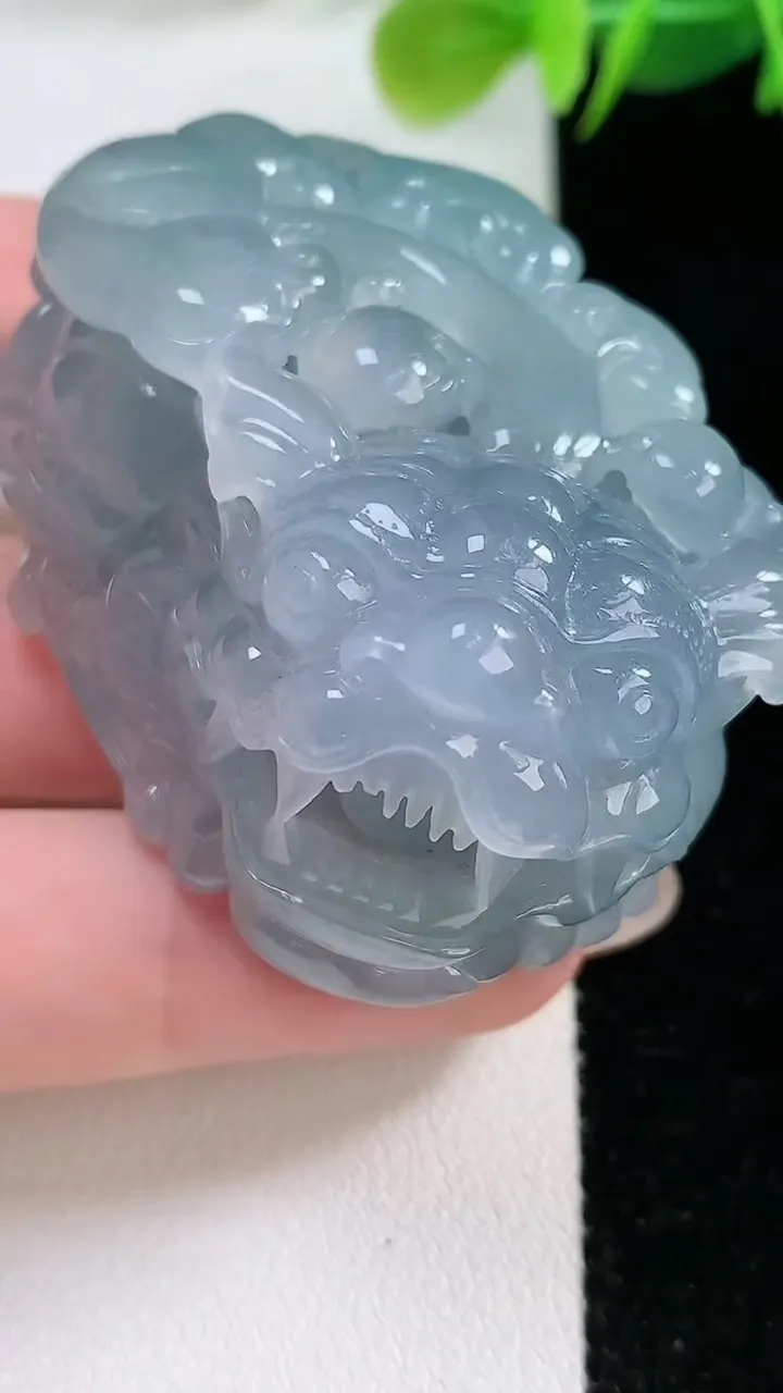 天然A货翡翠紫罗兰貔貅吊坠，尺寸50-33-26，重:93.84g
11月26日