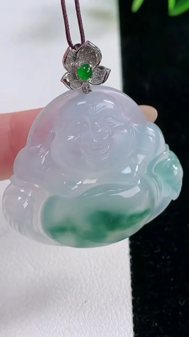 天然A货翡翠种飘花佛公吊坠，尺寸35-38.6-7.4，重量:16.20g
11月26日