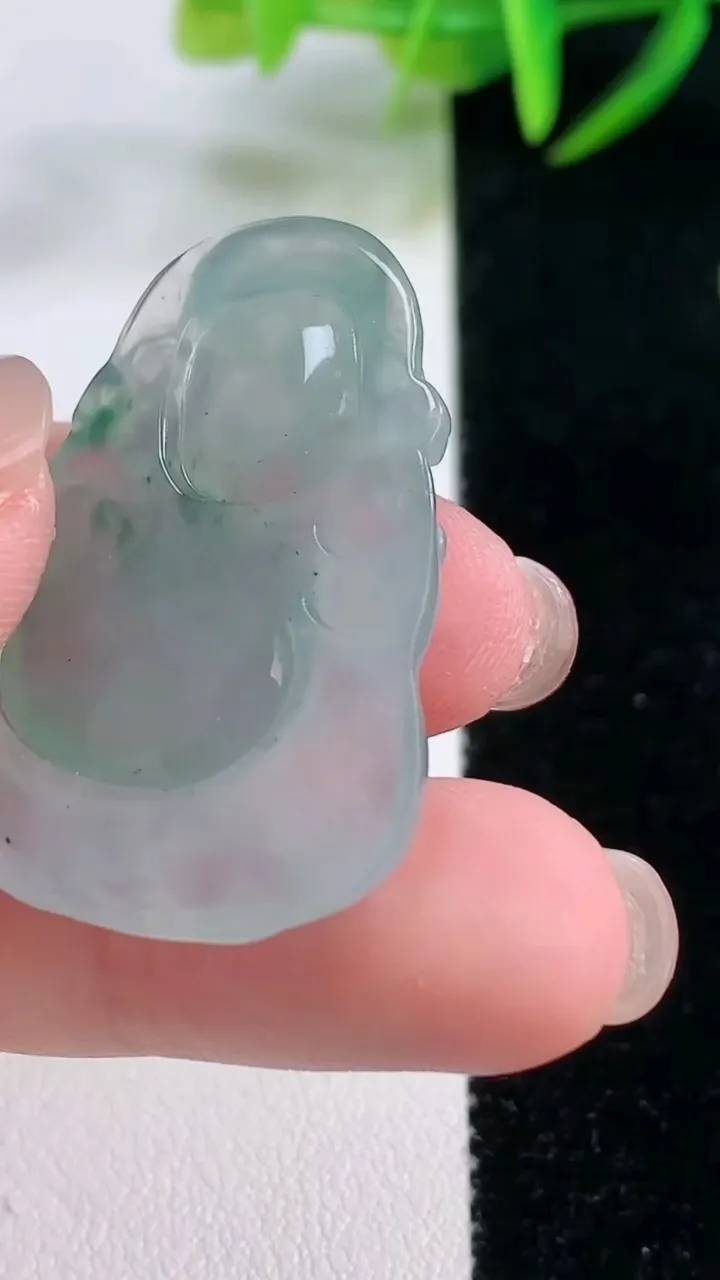 天然A货翡翠冰种飘花财神爷吊坠，尺寸36-23.8-5.5，重量:7.94g
11月26日