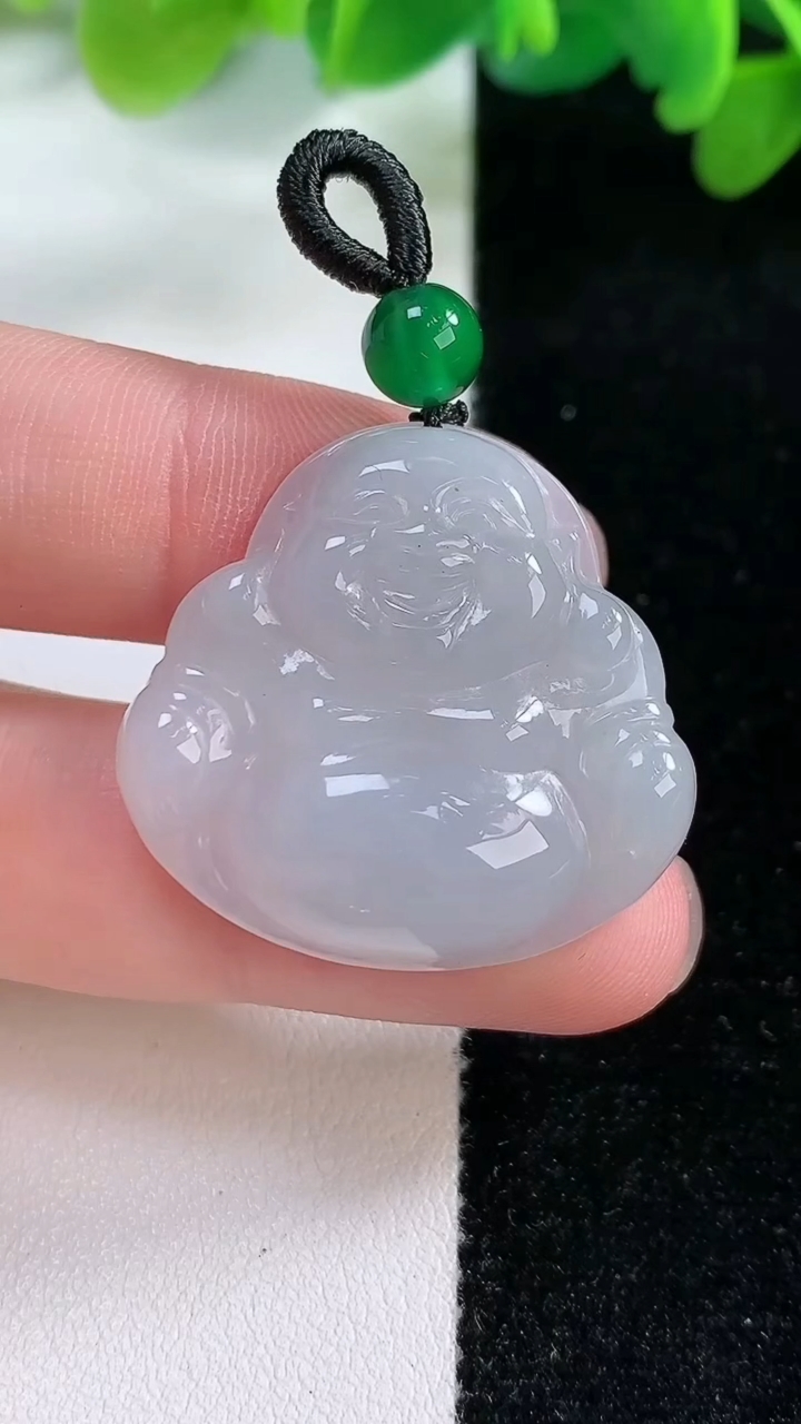 天然A货翡翠佛公吊坠，尺寸28.5-30-5.5，重:7.18g
11月26日