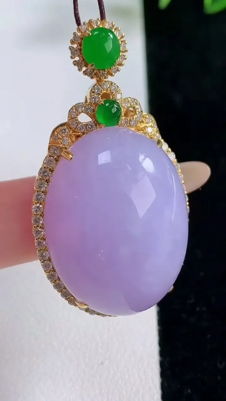 天然A货翡翠18K金紫罗兰蛋面吊坠，尺寸46.5-25.4-16，裸石28.8-22重量:19.67