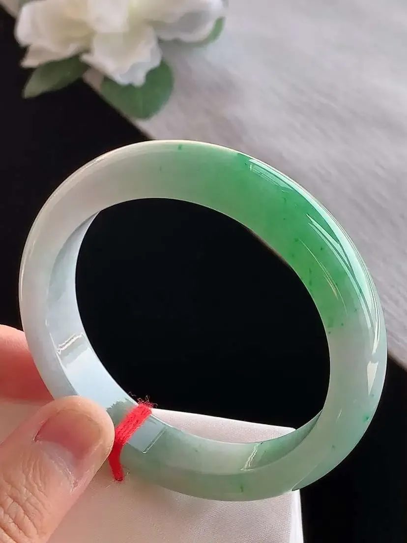 a货翡翠老坑冰种淡春带彩紫罗兰飘绿正装正圈手镯55-56圈口  尺寸55.2×12.6×8mm 1125