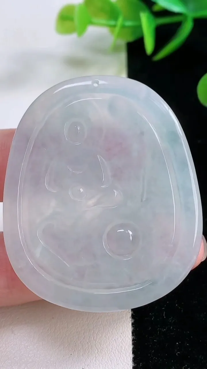 天然A货翡翠文殊菩萨吊坠，尺寸50-41.8-4.7，重量:20.26g
11月26日