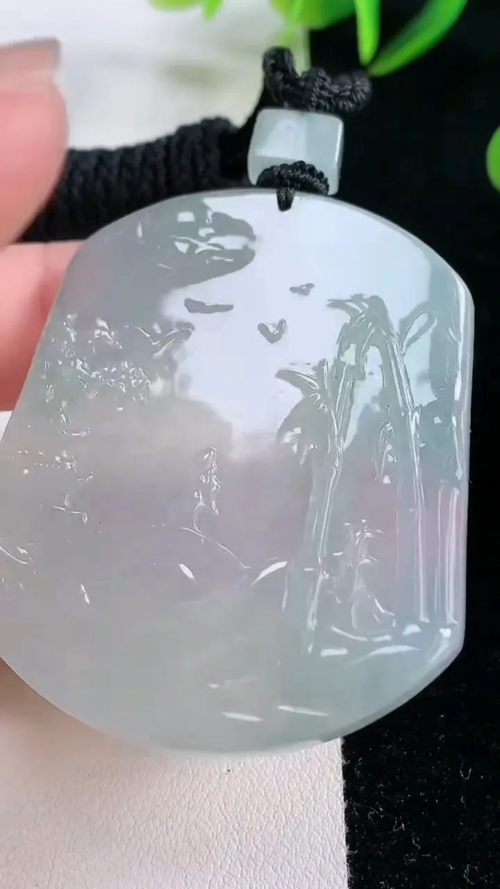 天然A货翡翠山水牌吊坠，尺寸51.7-42.8-5.7，重量:36.16g
11月26日