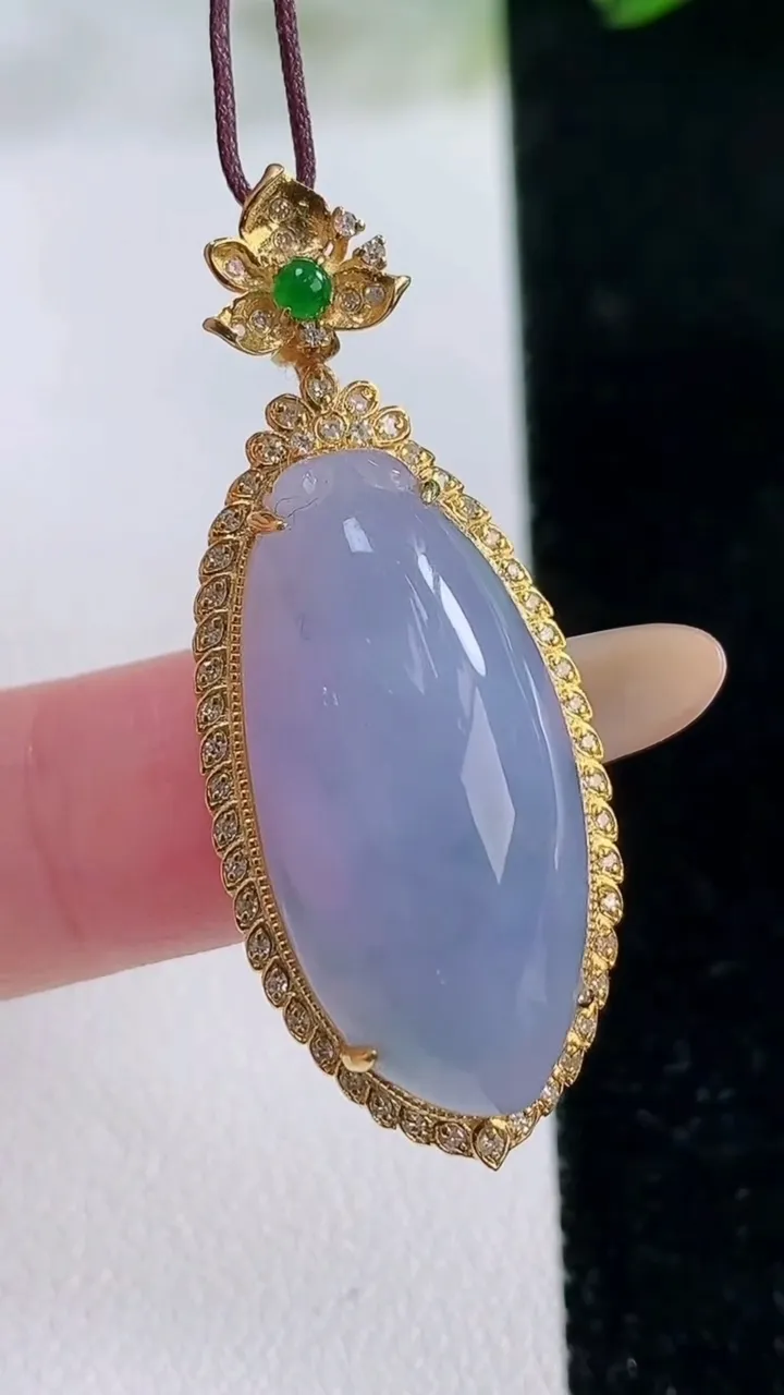 天然A货翡翠18K金紫罗兰福瓜吊坠，尺寸41.4-16.5-11，裸石25.6-13重量:7.07g