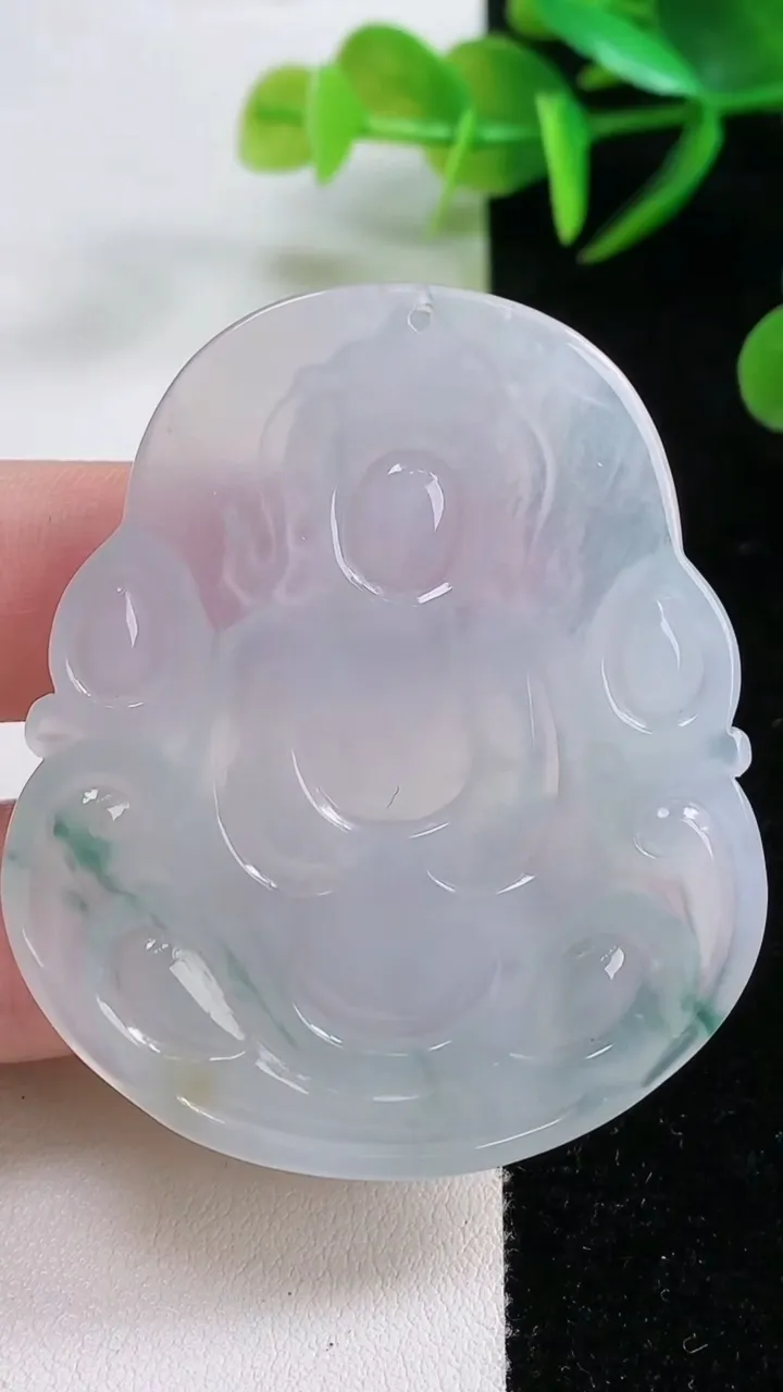 天然A货翡翠冰种飘花度母观音吊坠，尺寸53.5-46.8-5.5，重量:22.36g
11月26日