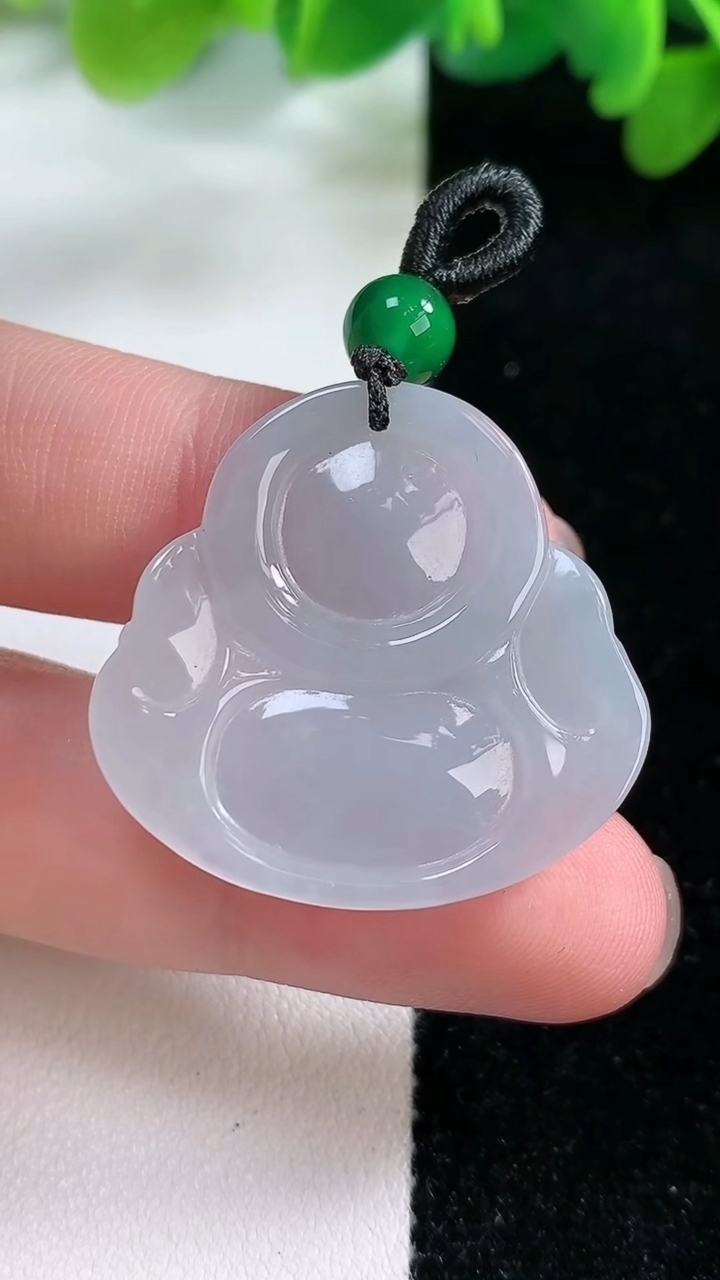 天然A货翡翠佛公吊坠，尺寸28.5-30-5.5，重:7.18g
11月26日