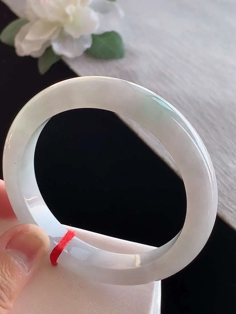 a货翡翠老坑冰种飘绿正装正圈手镯57-58圈口  尺寸57.5×11.5×8.5mm 1125