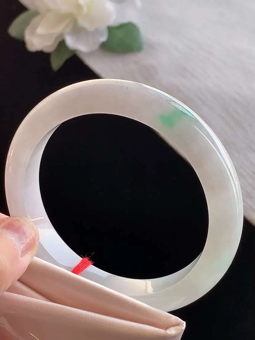 a货翡翠老坑冰种飘绿正装正圈手镯57-58圈口  尺寸57.5×11.5×8.5mm 1125