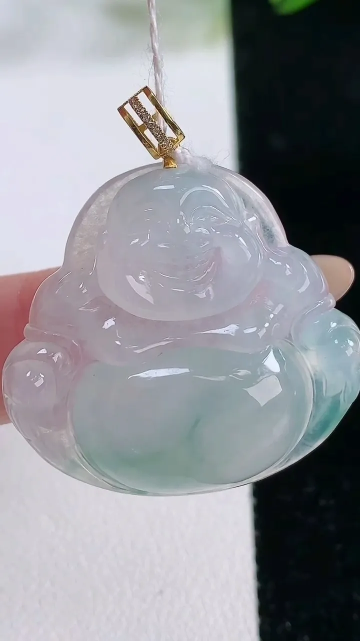 天然A货翡翠种飘花佛公吊坠，尺寸29.6-31.7-7，重量:9.75g
11月26日