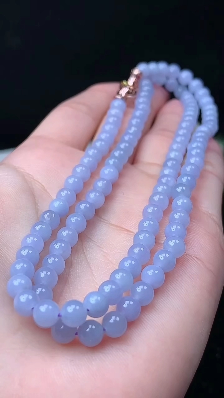 天然A货翡翠紫罗兰圆珠项链，尺寸5.4-108颗，重量:30.00g11月26日
工厂直销收藏佳品,