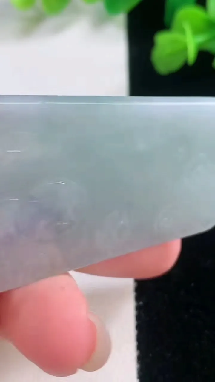 天然A货翡翠关公吊坠，尺寸51.3-32.6-7.2，重量:22.51g
11月27日