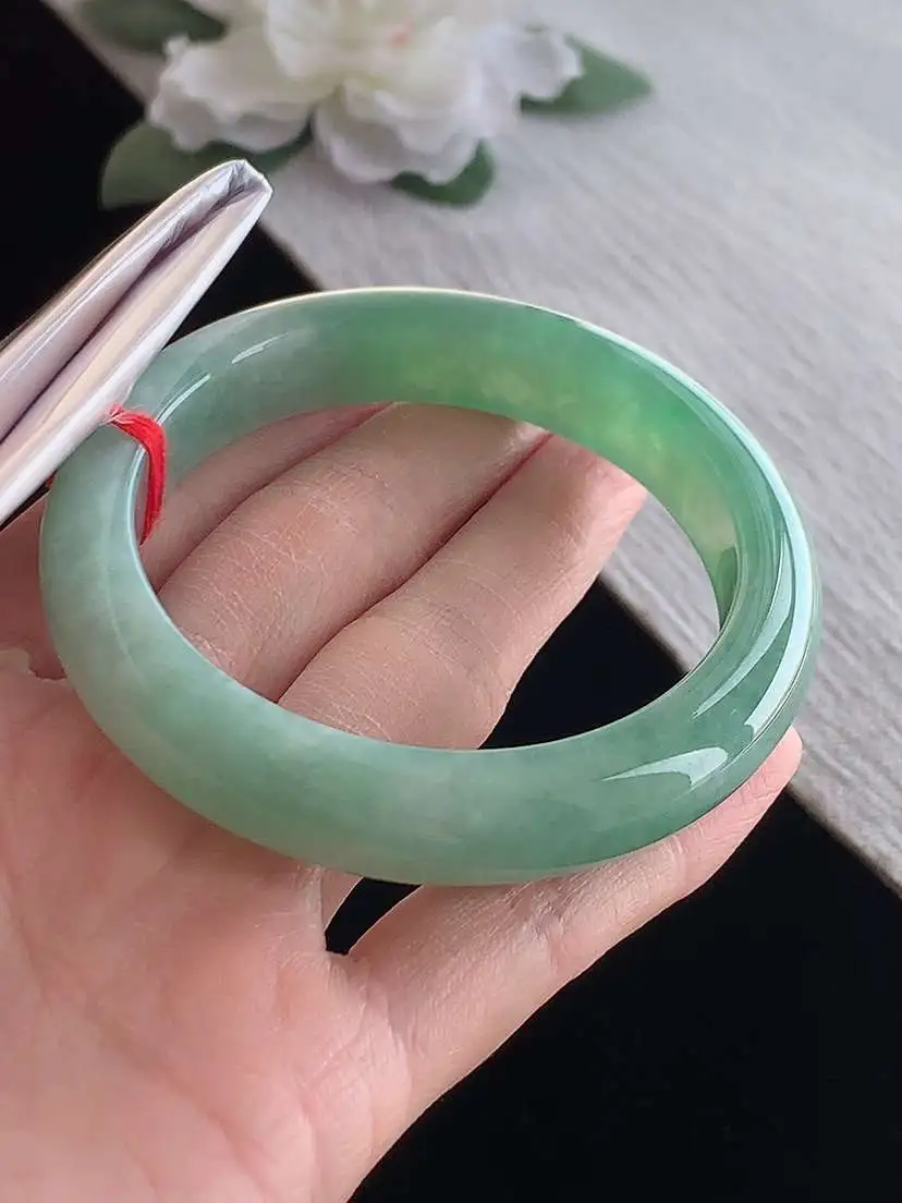 a货翡翠老坑冰种满绿正装正圈手镯55-56圈口  尺寸55×12×8.6mm 1126