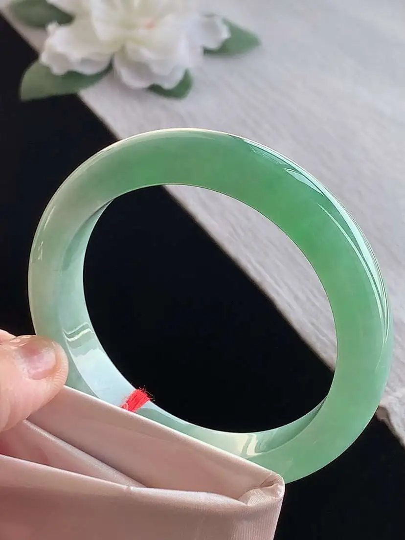 a货翡翠老坑冰种满绿正装正圈手镯55-56圈口  尺寸55×12×8.6mm 1126