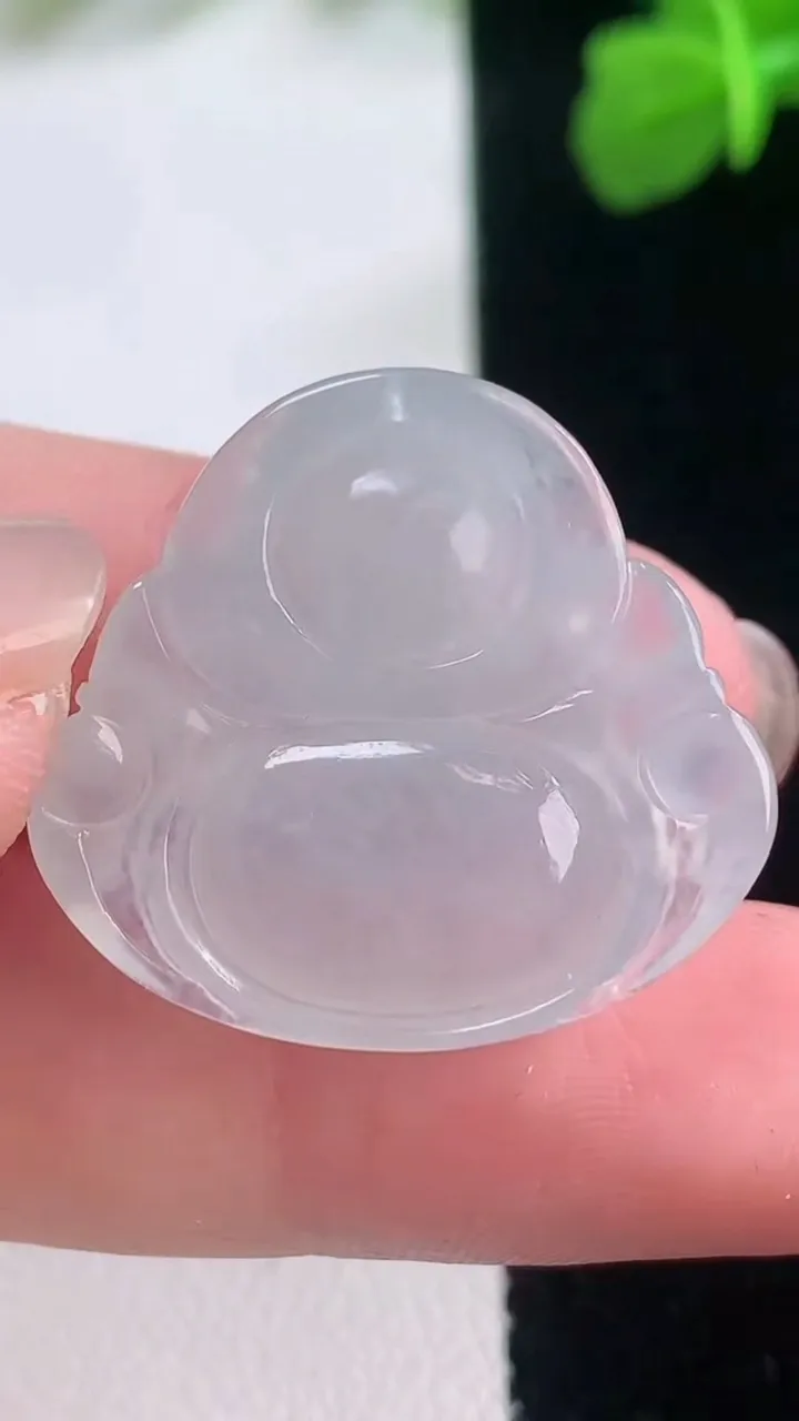 天然A货翡翠佛公吊，尺寸23.8-26.2-6.3，重量:5.17g
11月27日