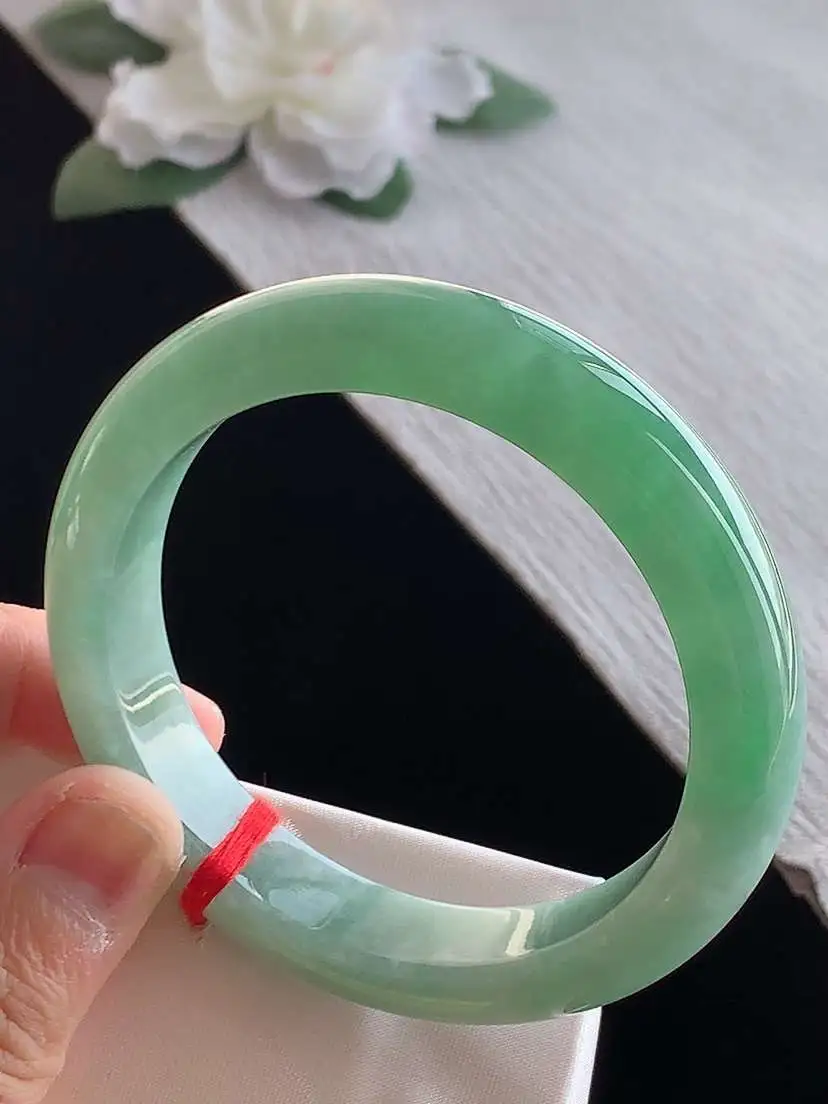 a货翡翠老坑冰种满绿正装正圈手镯55-56圈口  尺寸55×12×8.6mm 1126