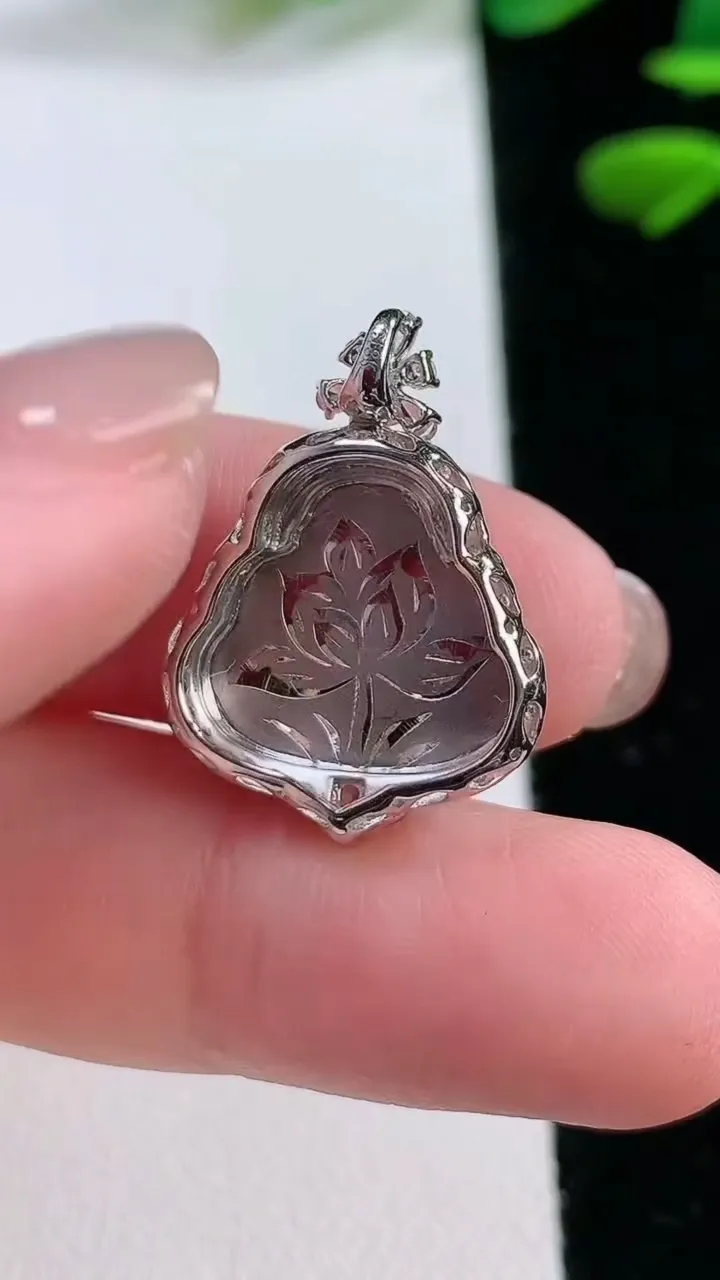 天然A货翡翠佛公吊坠，尺寸 13.2-14.6，重:3.09g
11月27日