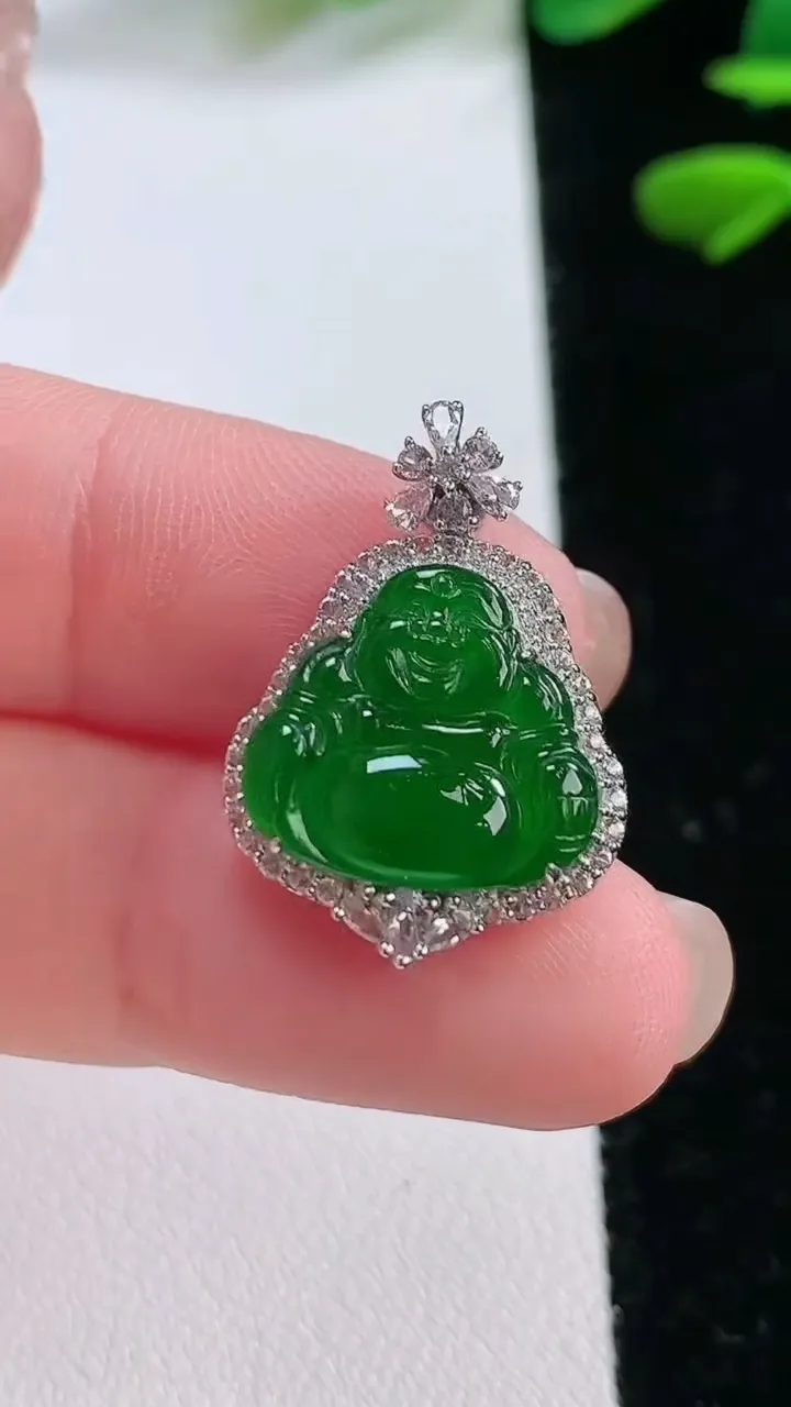 天然A货翡翠佛公吊坠，尺寸 13.2-14.6，重:3.09g
11月27日