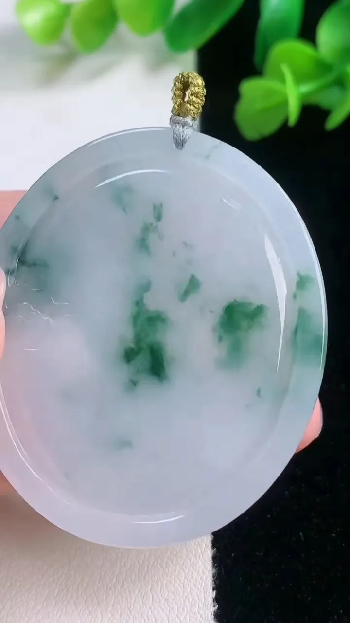 天然A货翡翠飘花生肖猴吊坠，尺寸48-40.7-5.2，重量:21.42g
11月27日