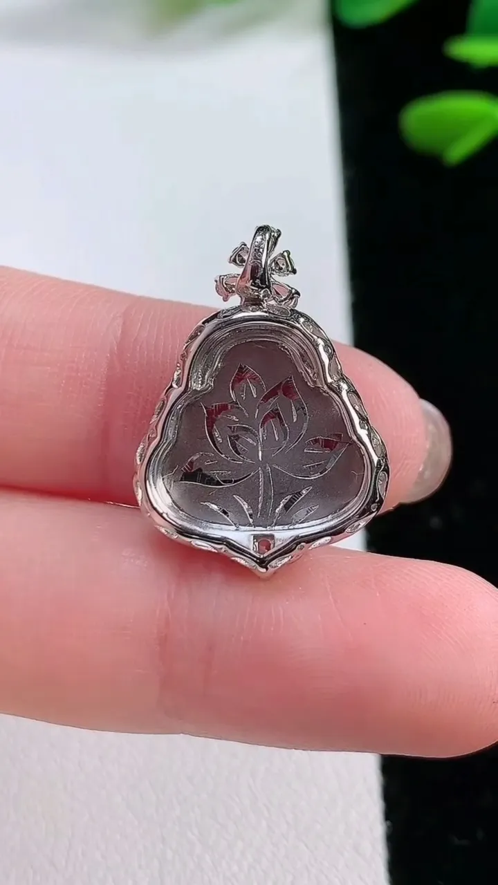 天然A货翡翠佛公吊坠，尺寸 13.2-14.6，重:3.09g
11月27日