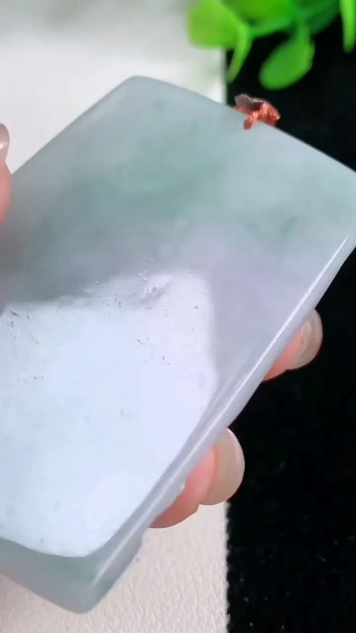 天然A货翡翠山水阿弥陀佛吊坠，尺寸53.6-37.7-5.2，重量:25.83g
11月28日