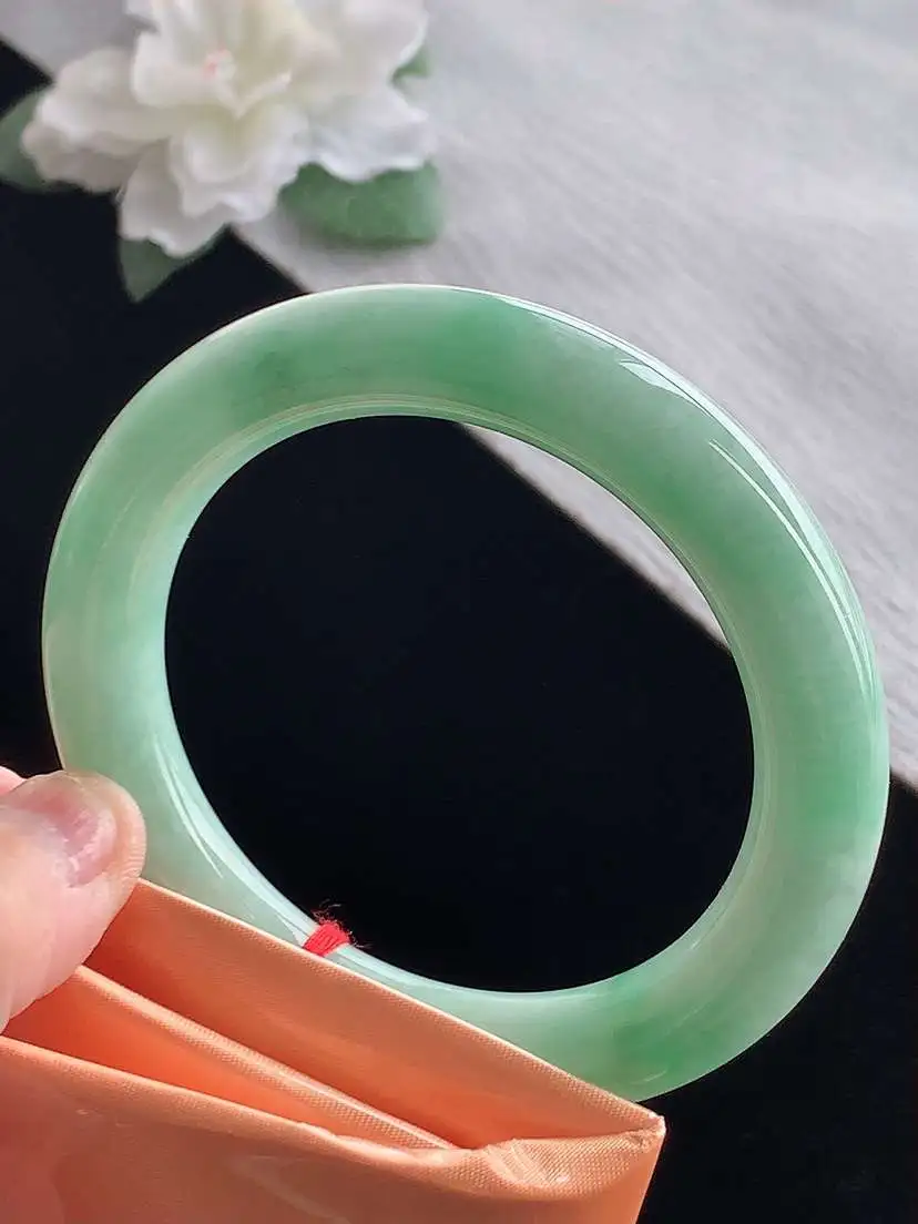 a货翡翠老坑冰种满绿圆条手镯57-58圈口 尺寸57.3×11mm 1127