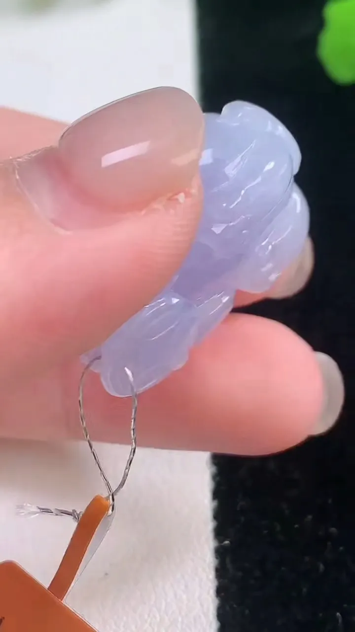 天然A货翡翠紫罗兰貔貅吊坠，尺寸26-15.6-13，重量:12.13g
11月28日