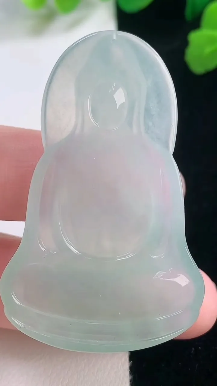 天然A货翡翠观音菩萨吊坠，尺寸51.3-32.6-5.8，重量:16.48g
11月28日