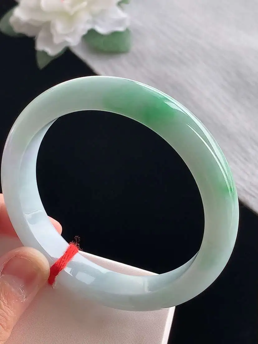 a货翡翠老坑冰种飘绿正装正圈手镯58-59圈口  尺寸58.8×12.8×8.5mm 1127