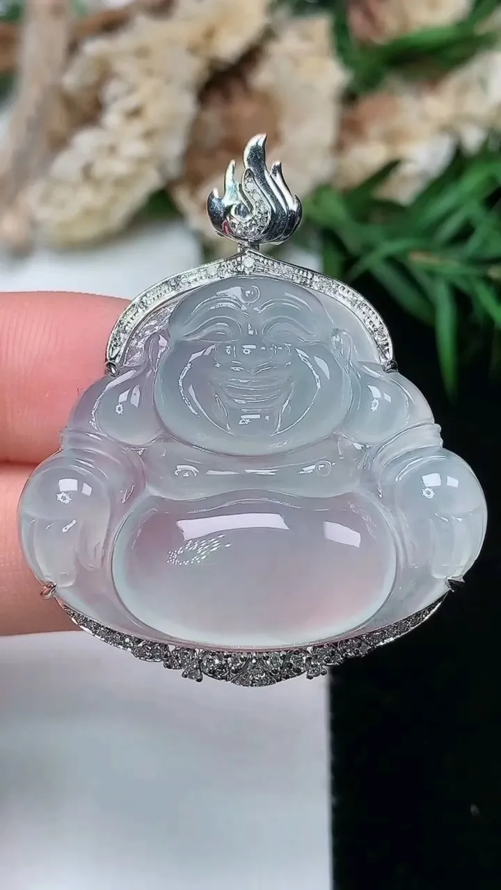 天然A货翡翠白冰佛公吊坠，尺寸40.9-26.8-33.6-9.7，重量:11.30g
11月28日