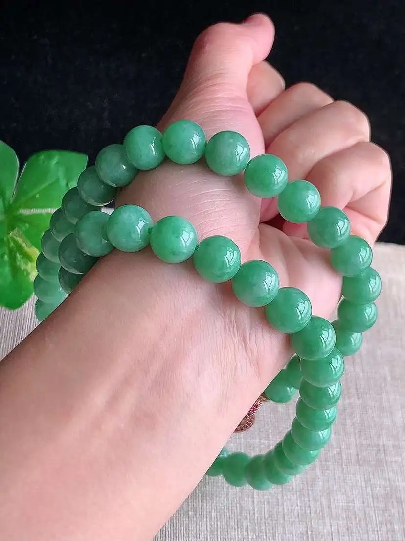 a货翡翠老坑冰种满绿圆珠项链毛衣链53颗  尺寸10.7mm 重量117.05g 1127