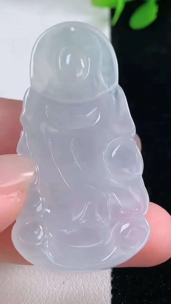 天然A货翡翠观音菩萨吊坠，尺寸52.4-25.8-4.3，重量:14.28g
11月28日