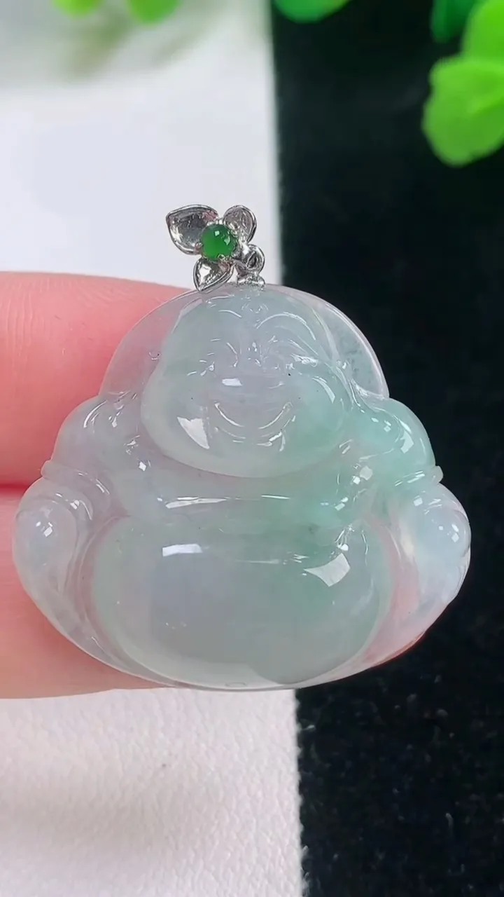 天然A货翡翠佛公吊坠，尺寸28-31-7.8，重量:10.00g
11月28日