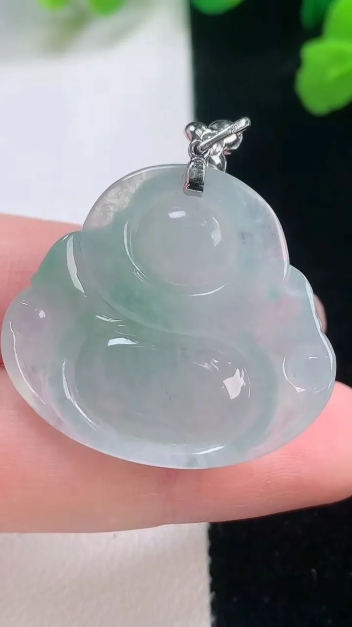 天然A货翡翠佛公吊坠，尺寸28-31-7.8，重量:10.00g
11月28日