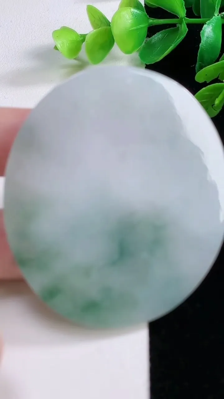 天然A货翡翠飘花祥龙观音菩萨吊坠，尺寸 58-51-6，重:34.47g
11月28日