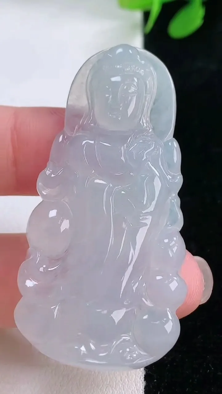 天然A货翡翠观音菩萨吊坠，尺寸52.4-25.8-4.3，重量:14.28g
11月28日