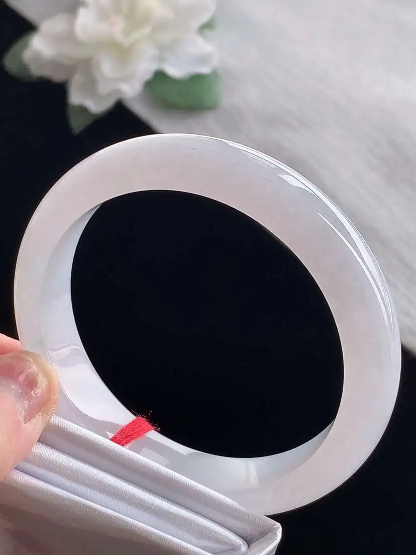 a货翡翠老坑冰种白月光正装正圈手镯56-57圈口  尺寸56.7×12.2×8mm 1127