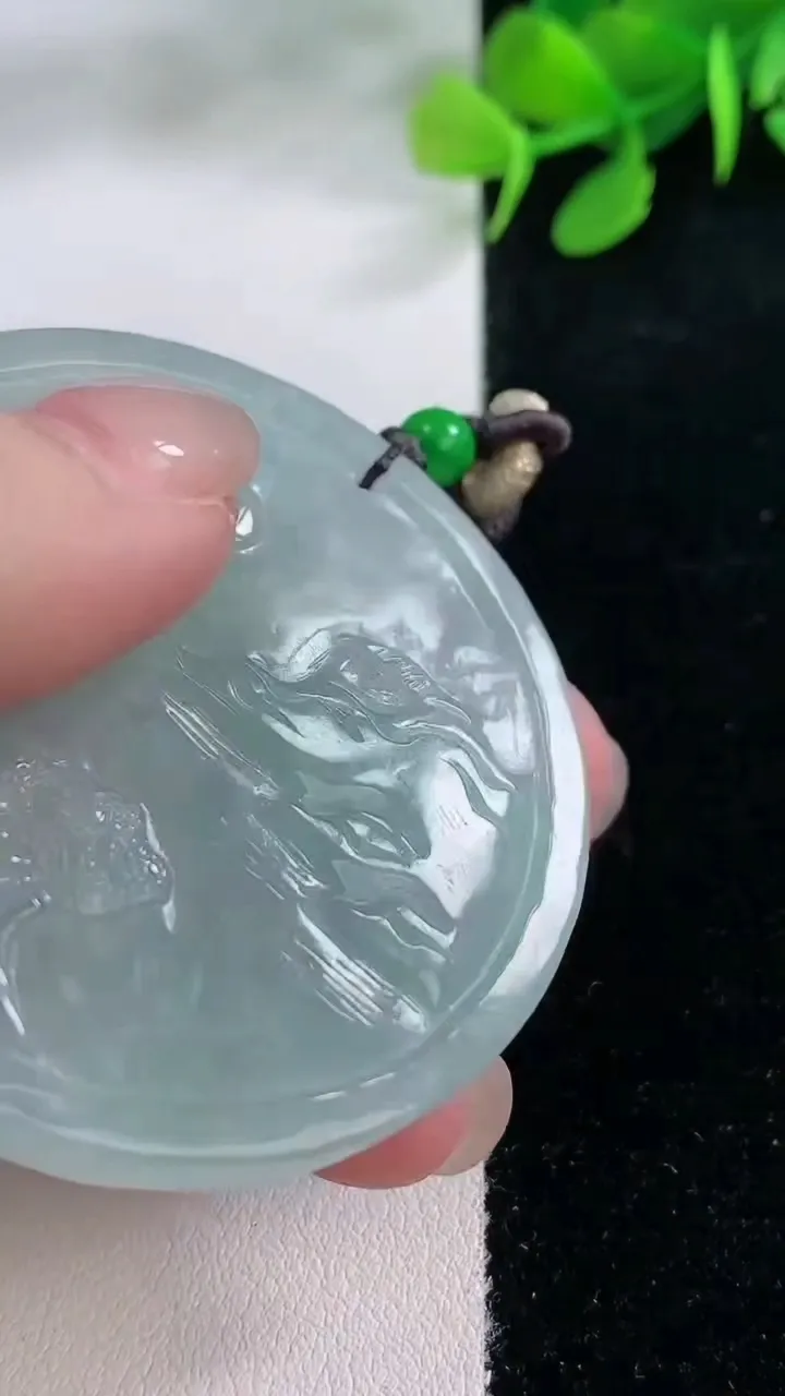 天然A货翡翠山水牌吊坠，尺寸50.5-5.3，重量:35.14g
11月28日