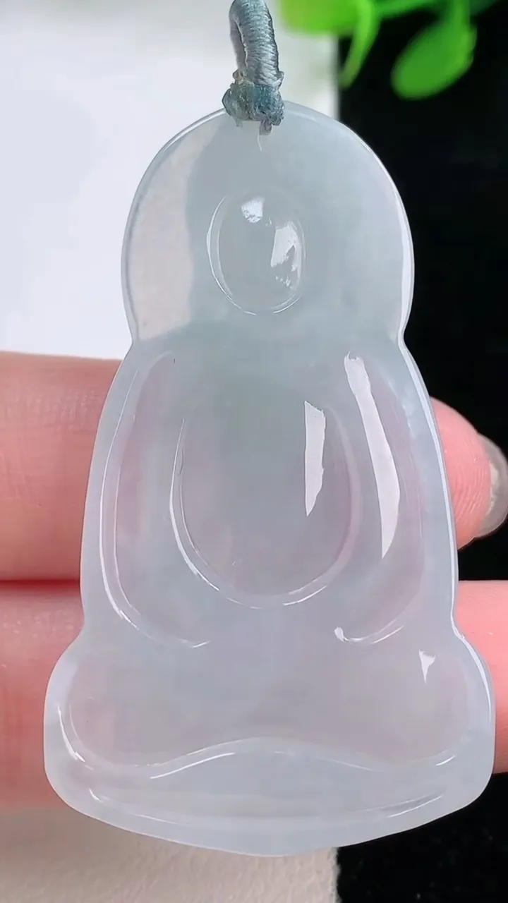 天然A货翡翠大日如来吊坠，尺寸48.5-28.8-5.5，重量:12.90g
11月29日