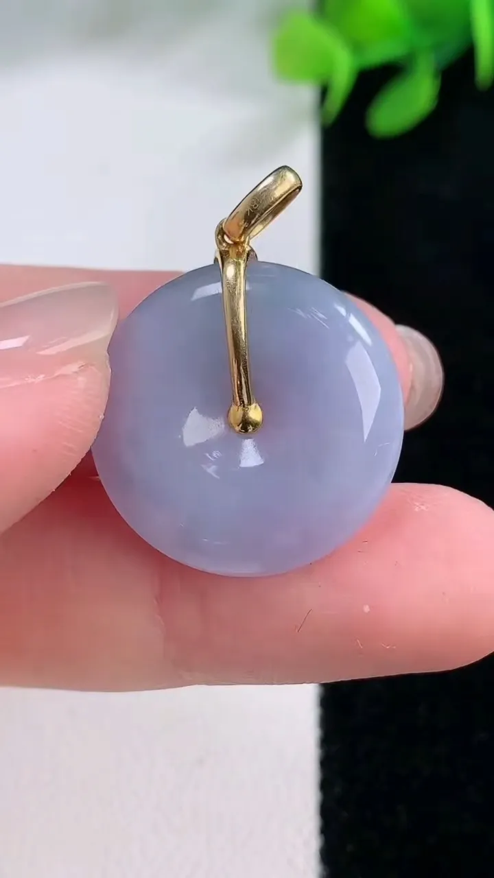 天然A货翡翠18K金紫罗兰平安扣吊坠，尺寸21.5-5，重量:5.66g
11月29日