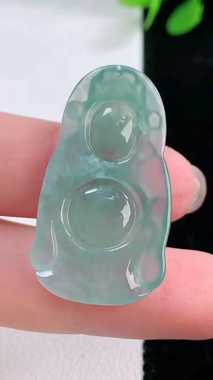 天然A货翡翠财神爷吊坠，尺寸345-18.5-3.9，重量:4.79g
11月29日