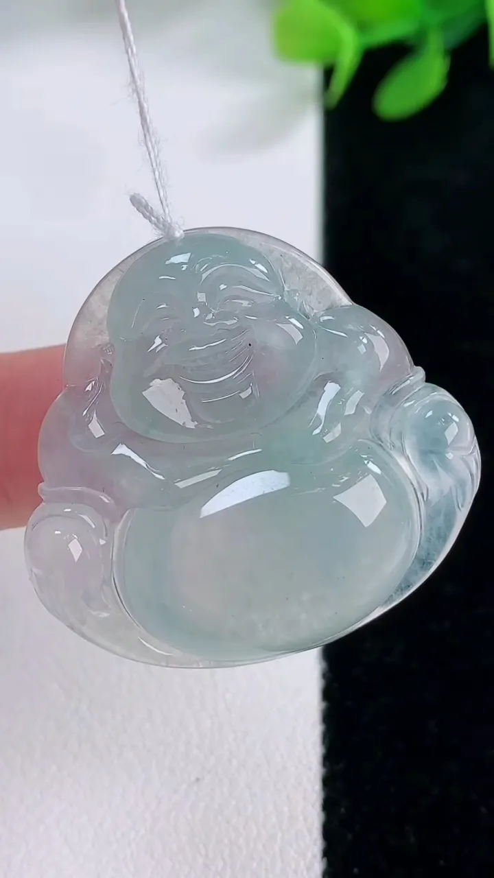 天然A货翡翠佛公吊坠，尺寸31-32.8-5.6，重量:9.24g
11月29日